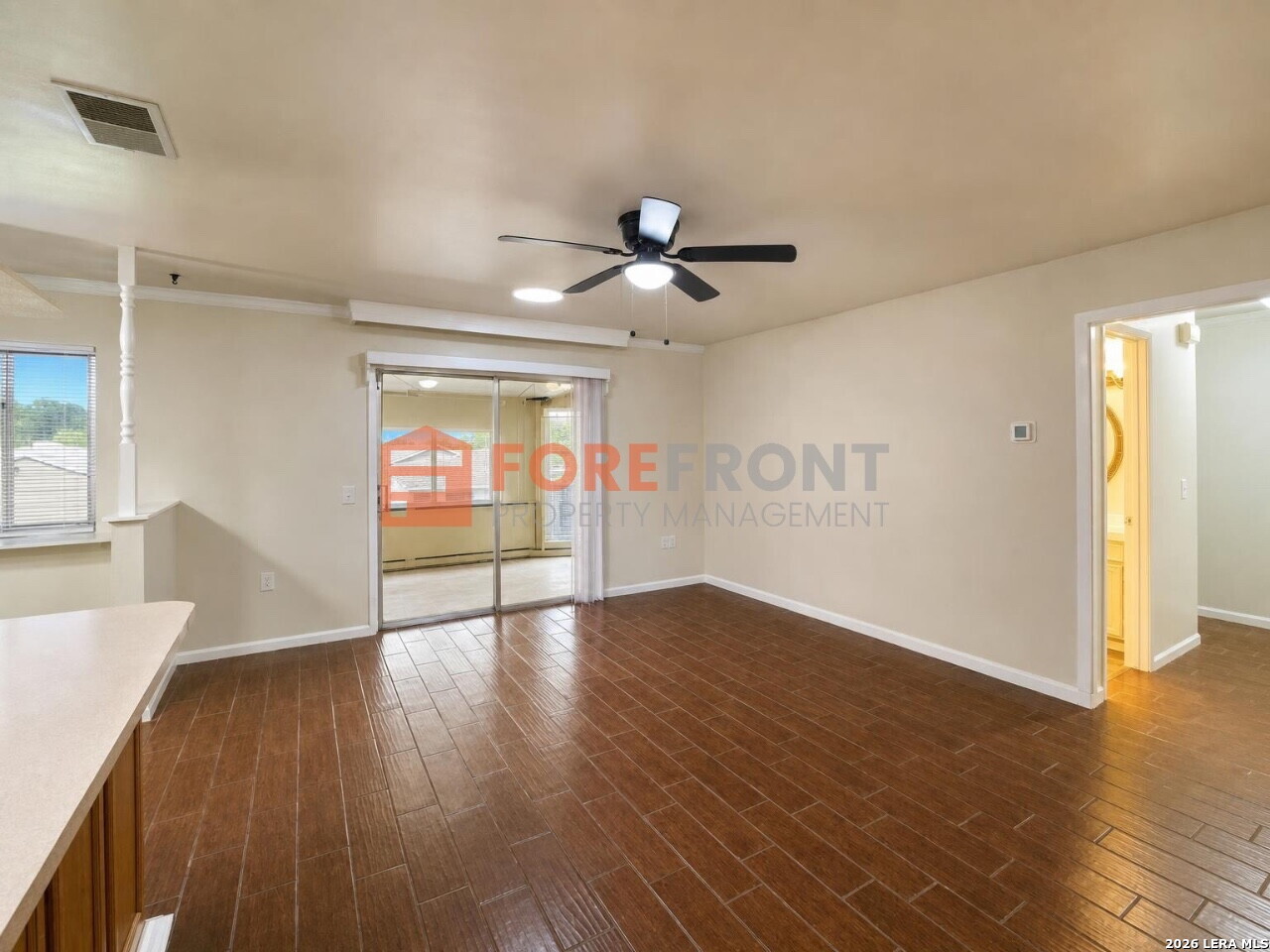 7845 Village Oak Live Oak TX 78233