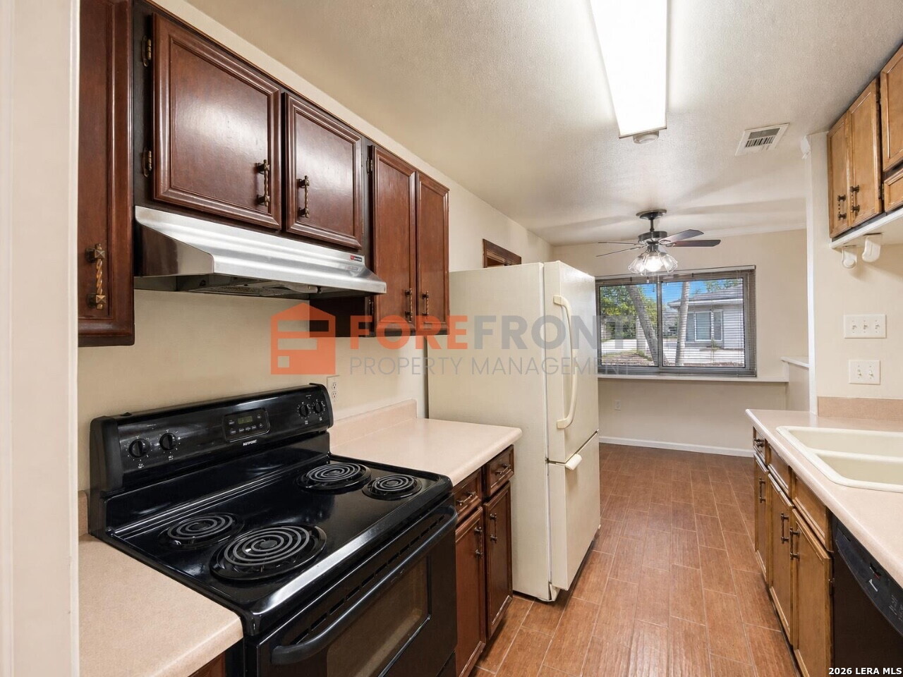 7845 Village Oak Live Oak TX 78233