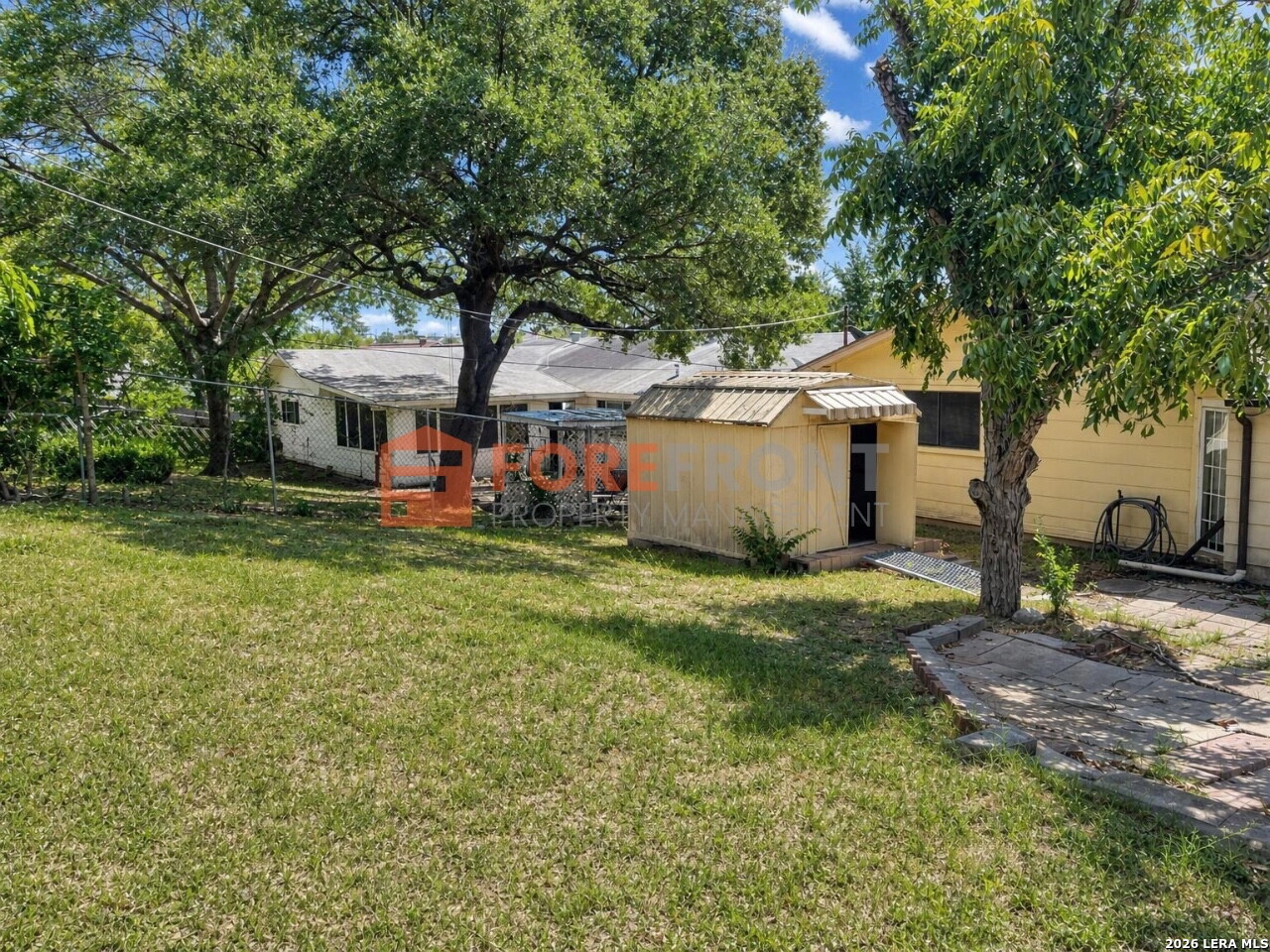 7845 Village Oak Live Oak TX 78233
