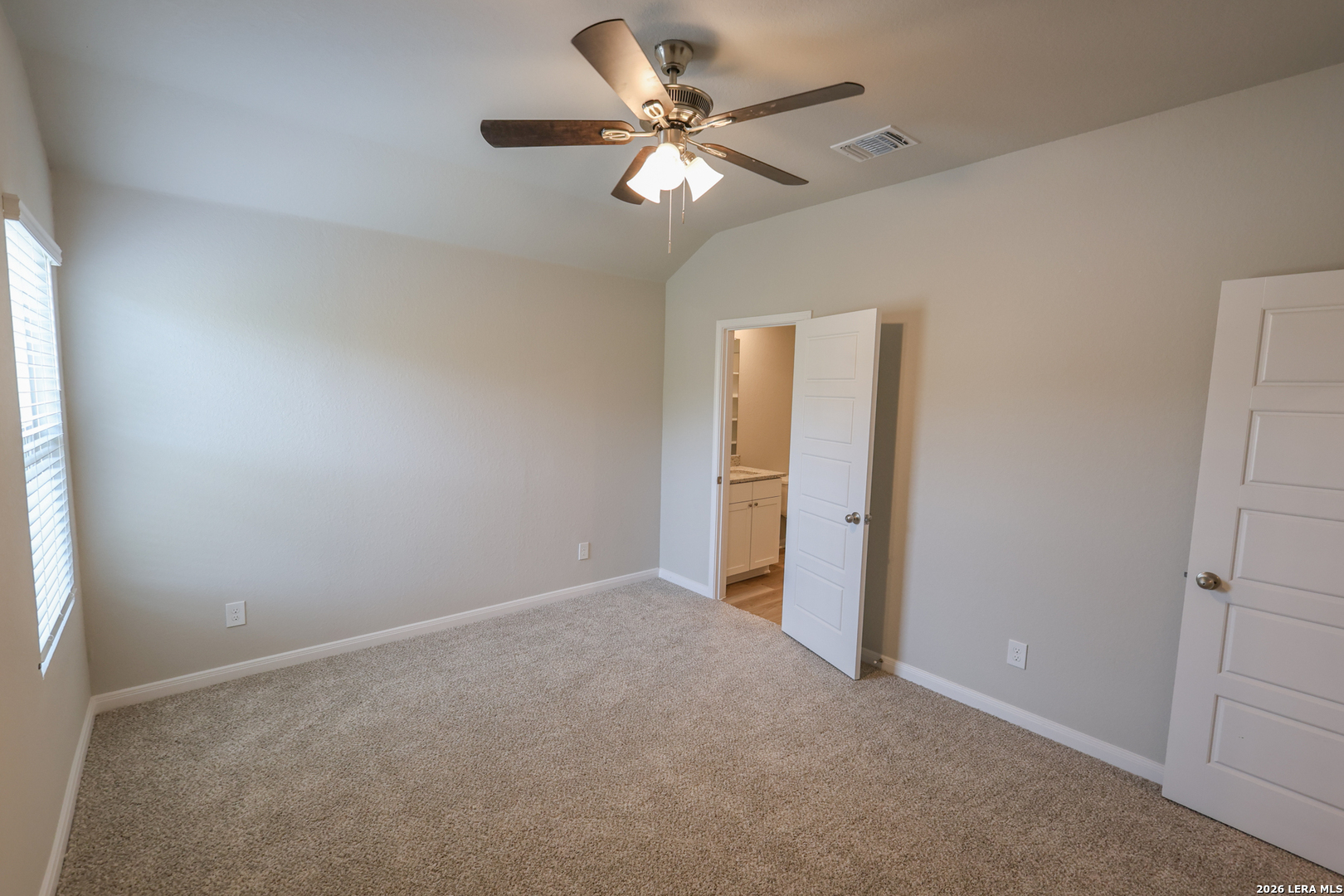 8343 Runner Ridge San Antonio TX 78249