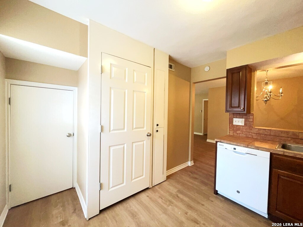8038 Broadway San Antonio TX 78209