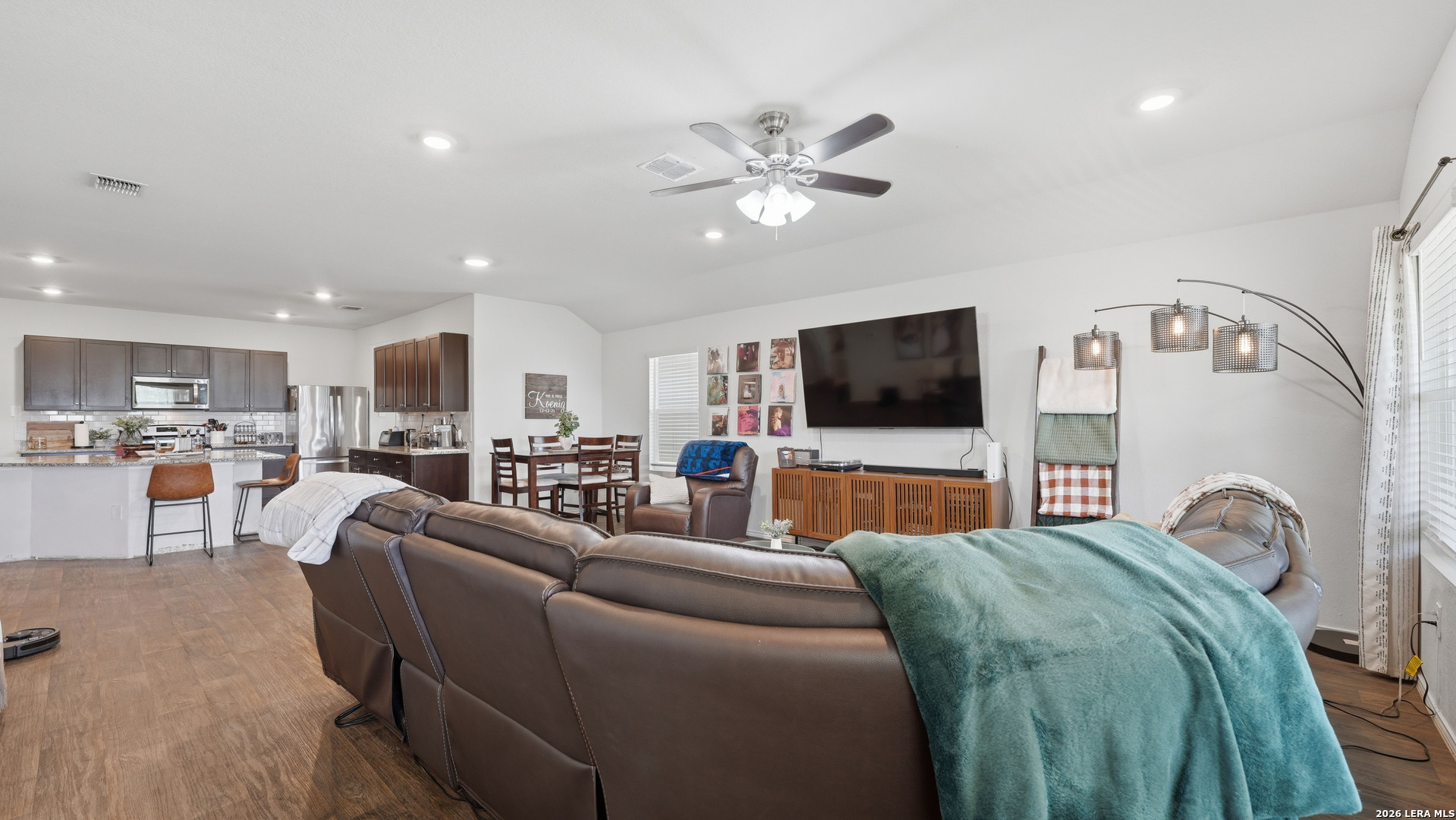 825 Nodding Nixie Seguin TX 78155