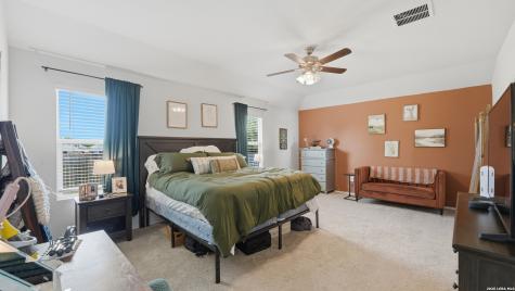 825 Nodding Nixie Seguin TX 78155