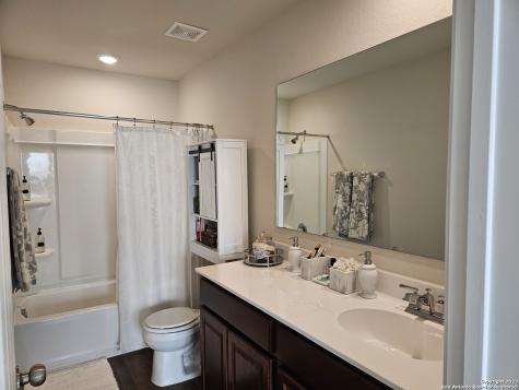 535 Wild Olive Way San Antonio TX 78219