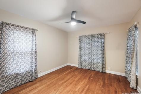 167 E Edgewood Place San Antonio TX 78209