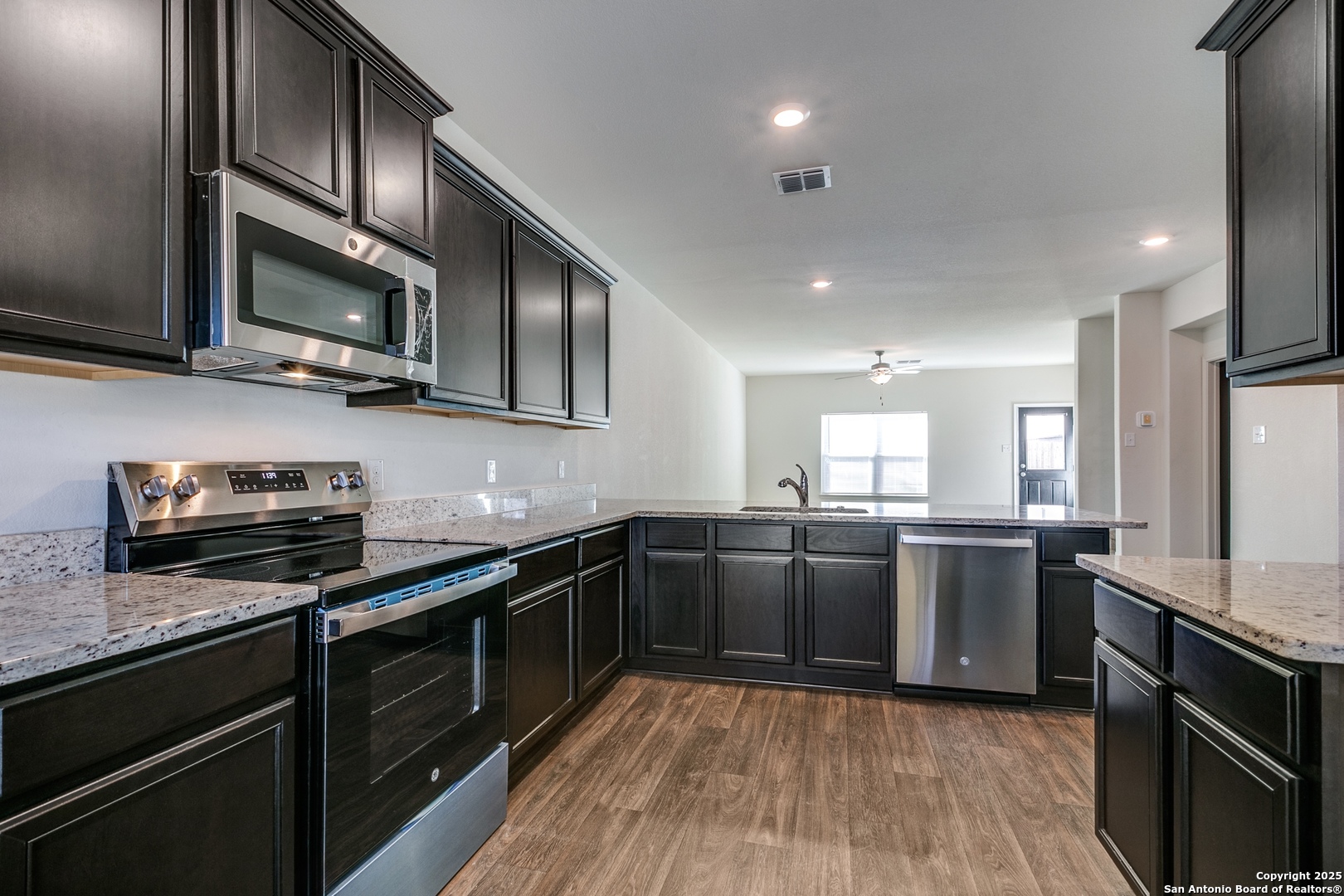10818 Monterey Pike Converse TX 78109