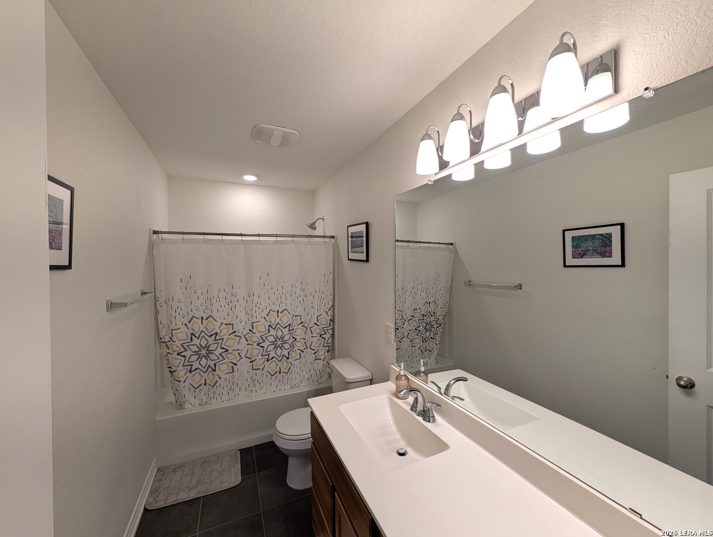 8555 Barefoot Lane San Antonio TX 78109