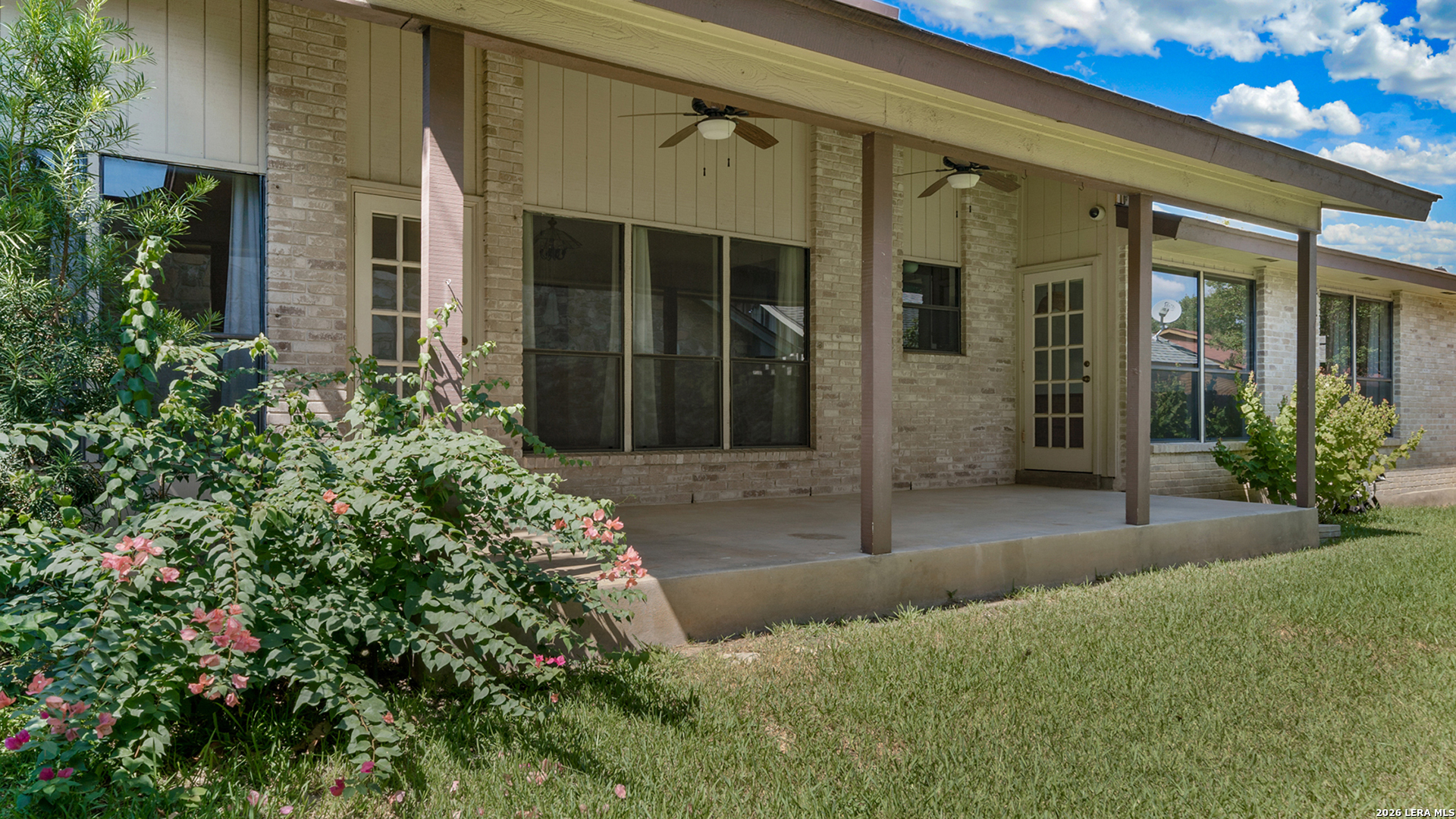 4305 Center Oak Woods Street San Antonio TX 78249