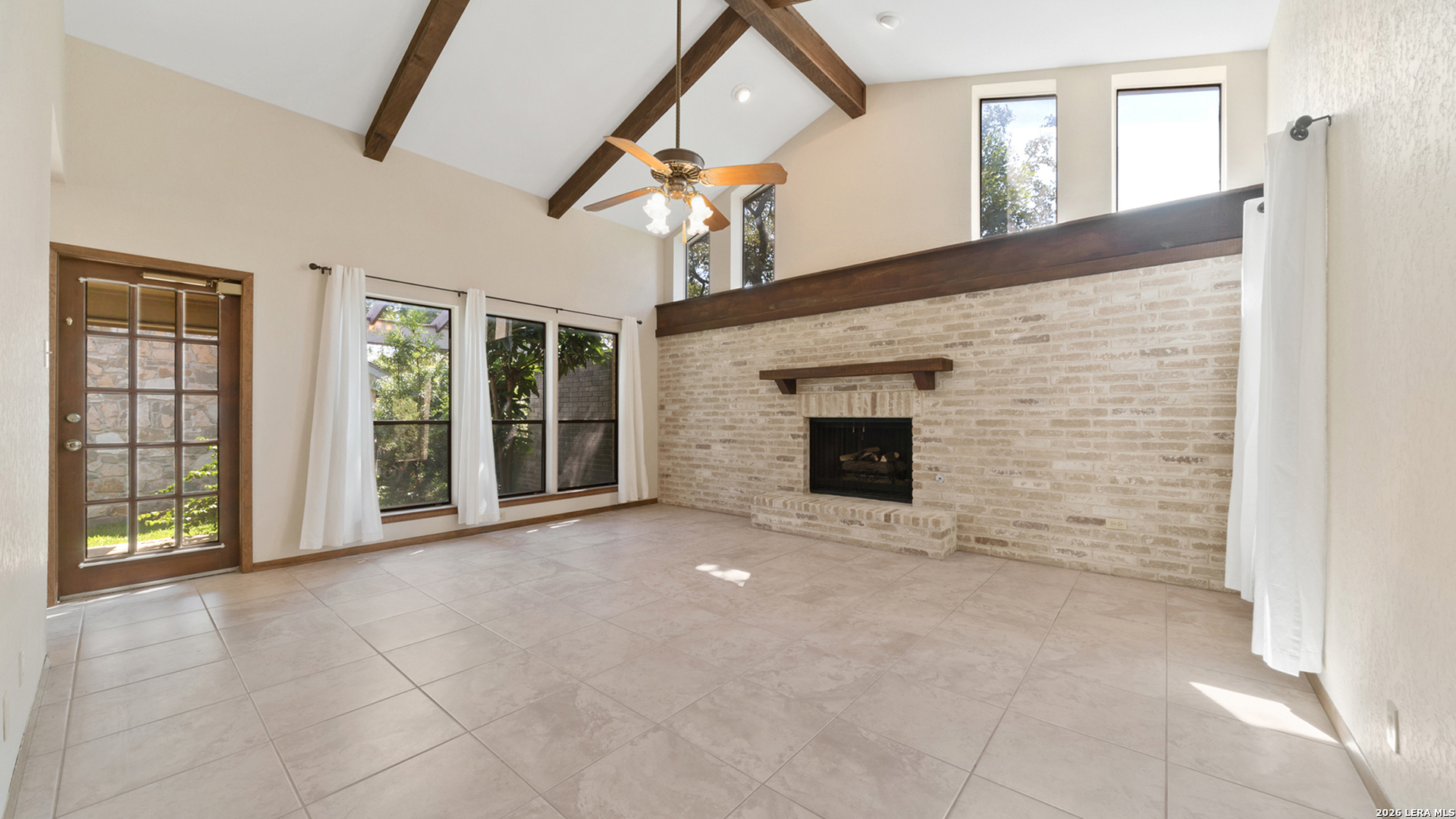 4305 Center Oak Woods Street San Antonio TX 78249