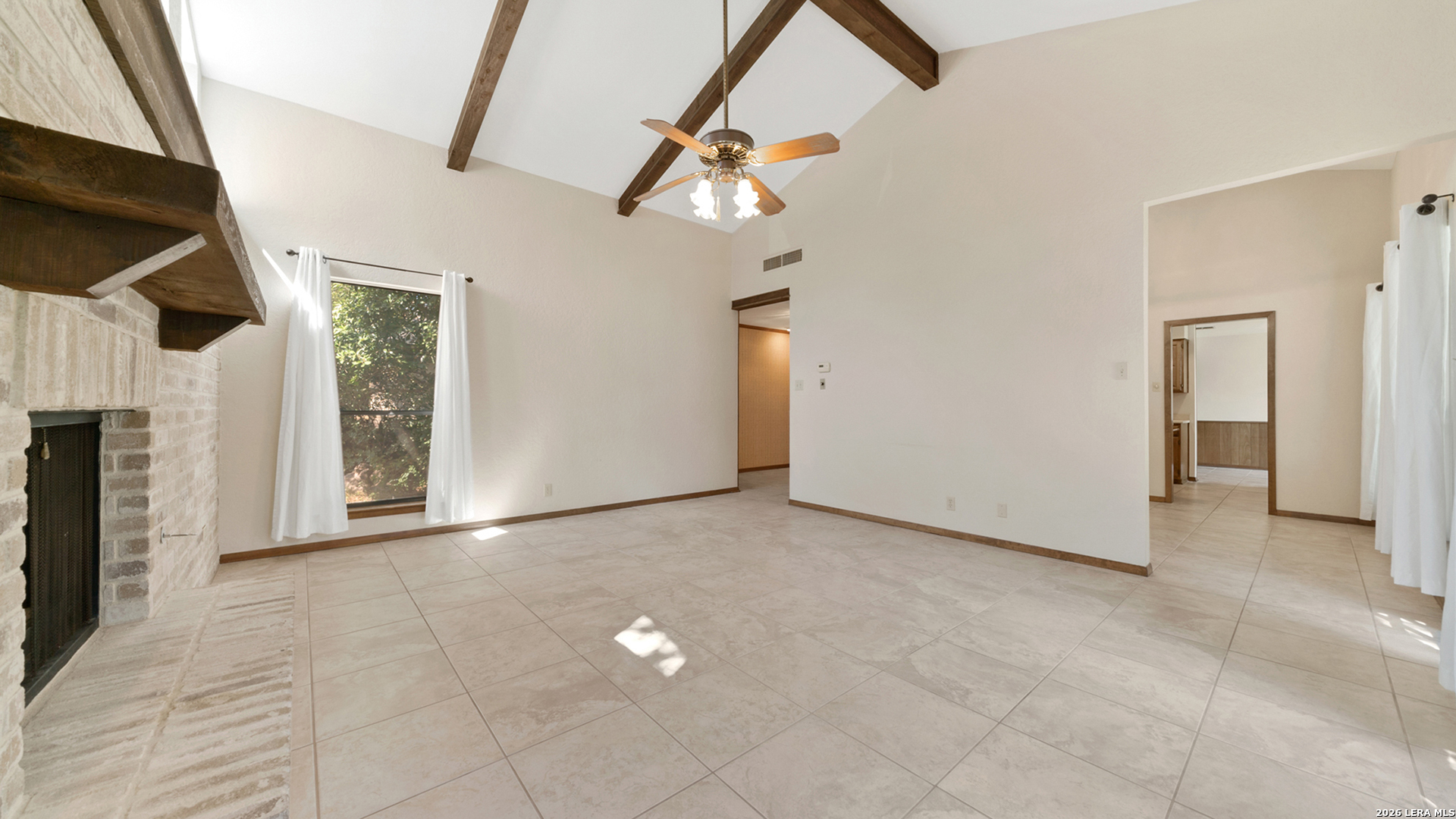 4305 Center Oak Woods Street San Antonio TX 78249