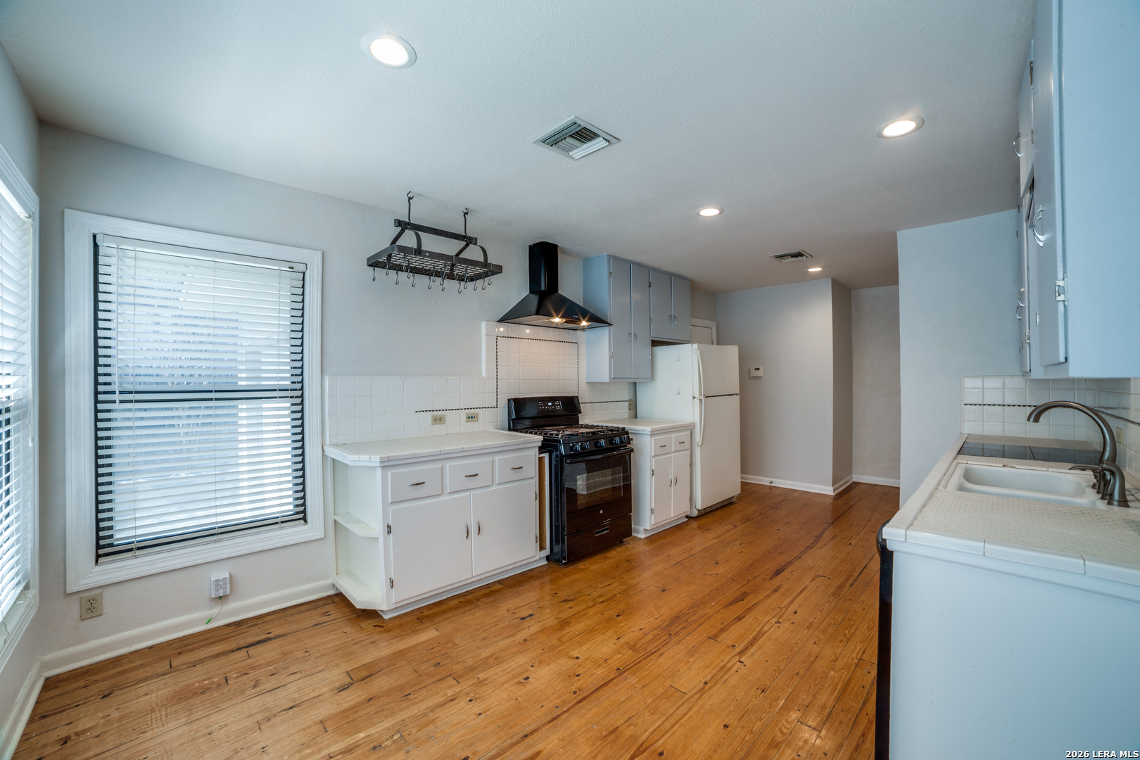 244 Halcyon Place Alamo Heights TX 78209