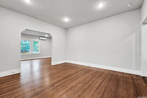 502 E Courtland Place San Antonio TX 78212