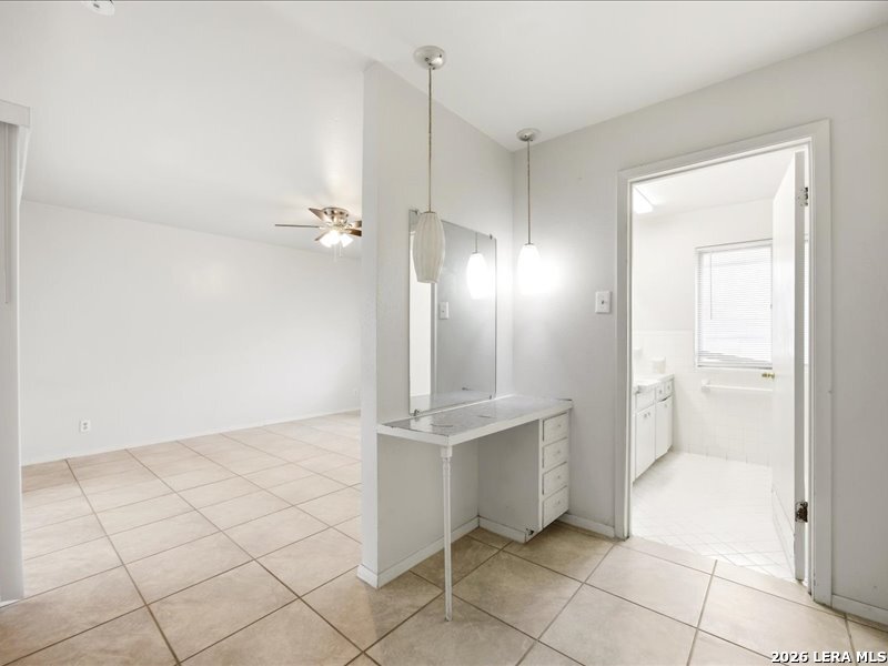 134 Robinhood Kenedy TX 78119