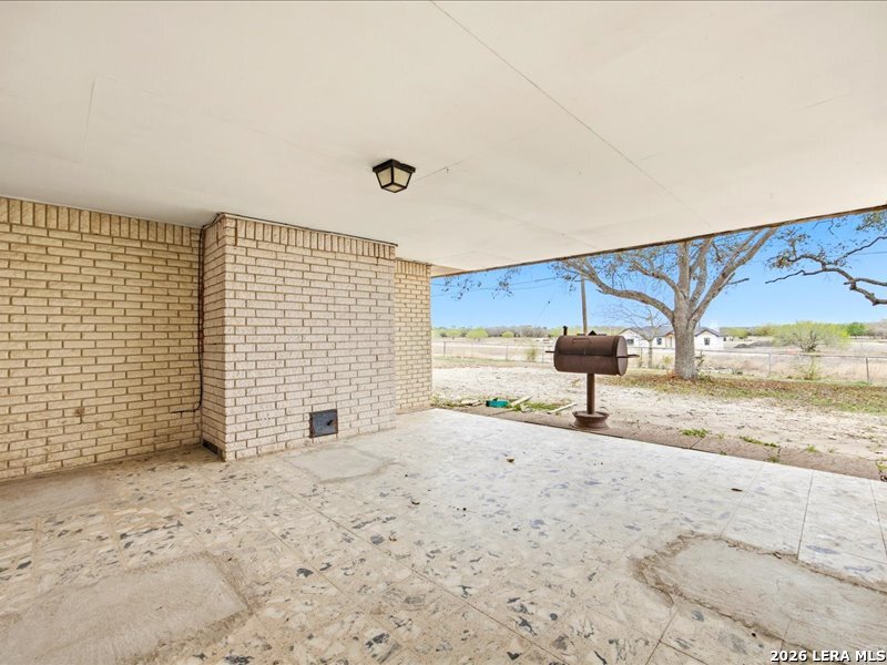 134 Robinhood Kenedy TX 78119