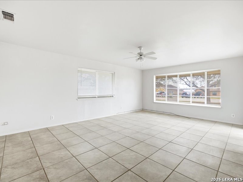 134 Robinhood Kenedy TX 78119