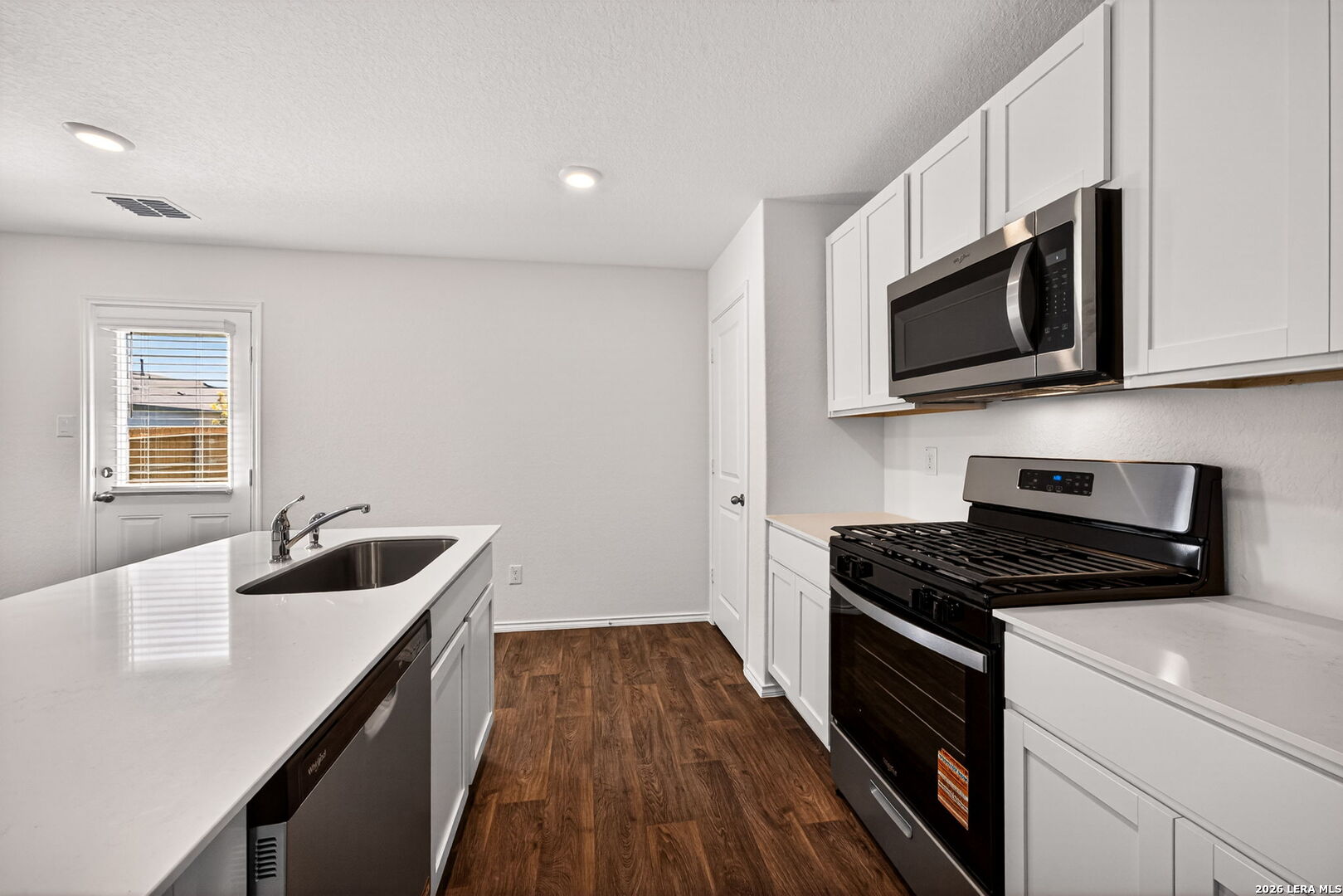 1616 House Finch Drive San Antonio TX 78253