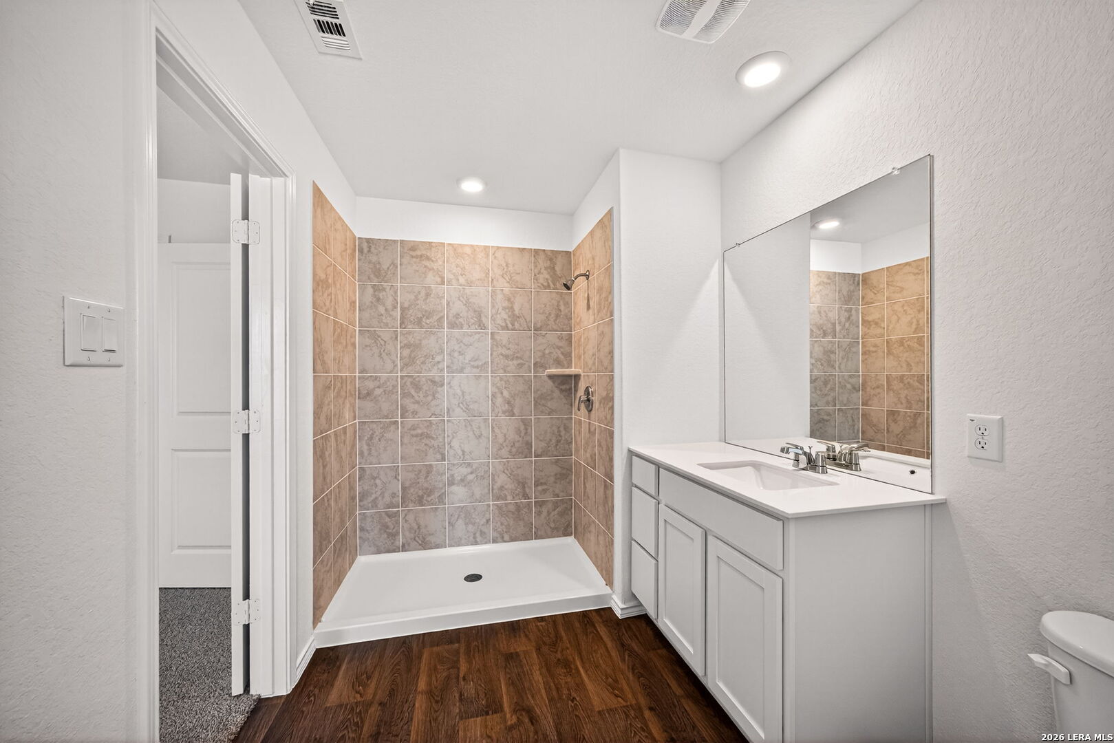 1616 House Finch Drive San Antonio TX 78253