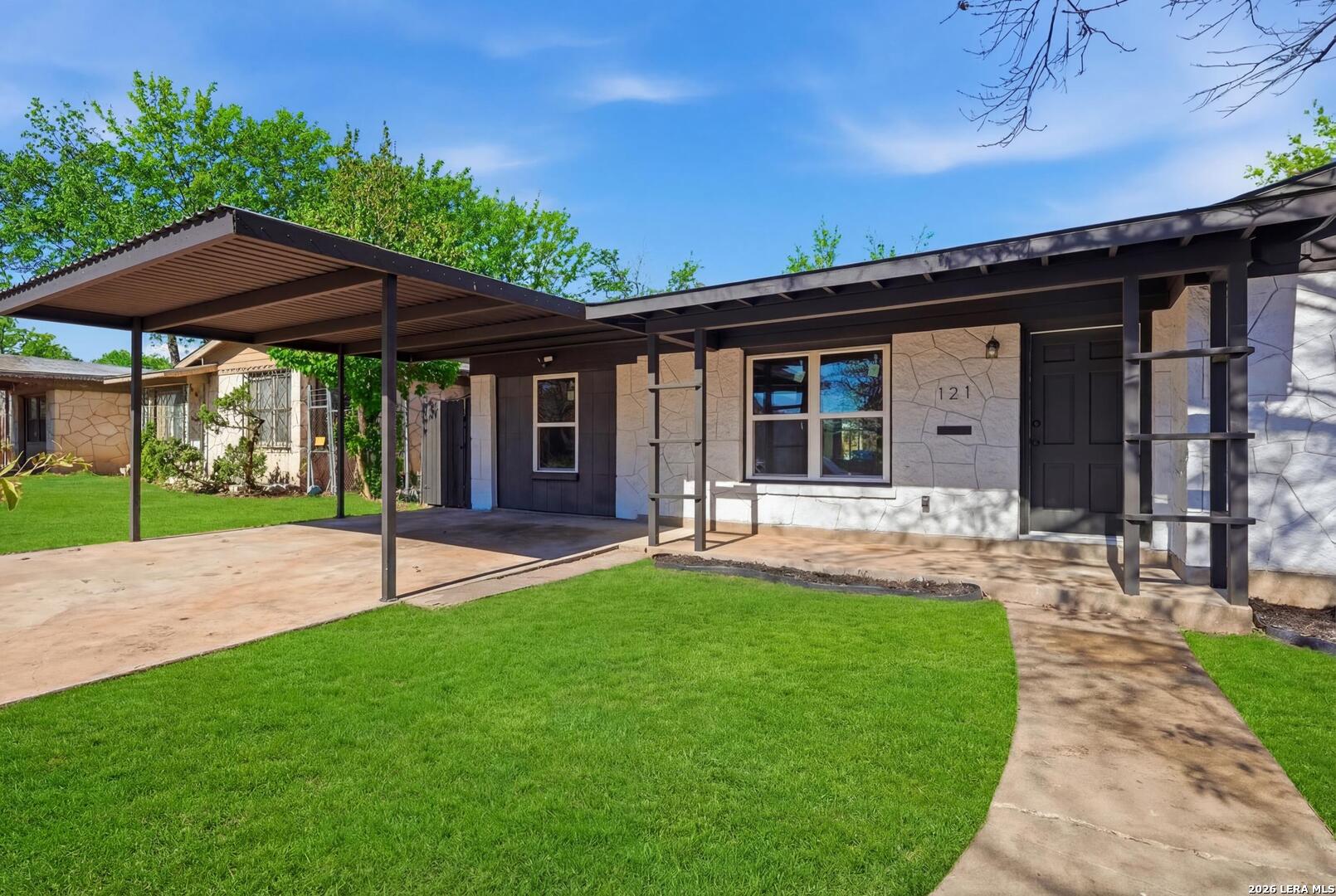 121 Eland Drive San Antonio TX 78213