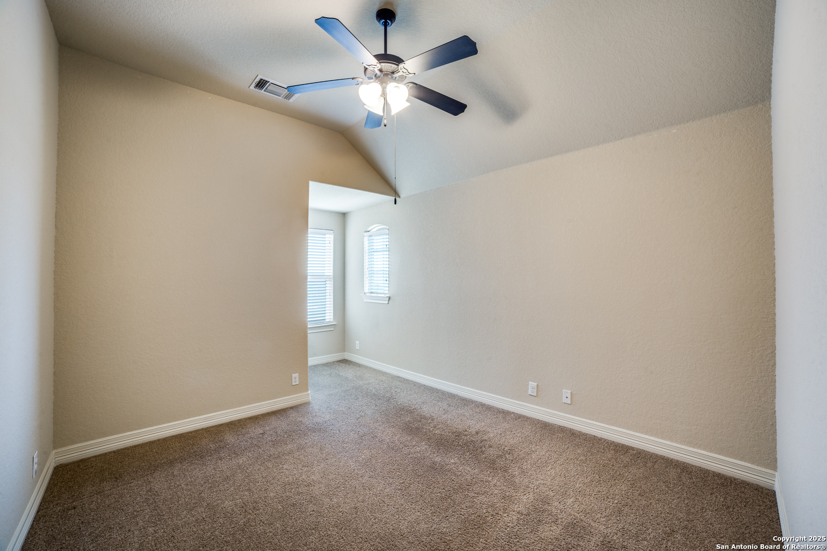 2514 Ladera Bend San Antonio TX 78261