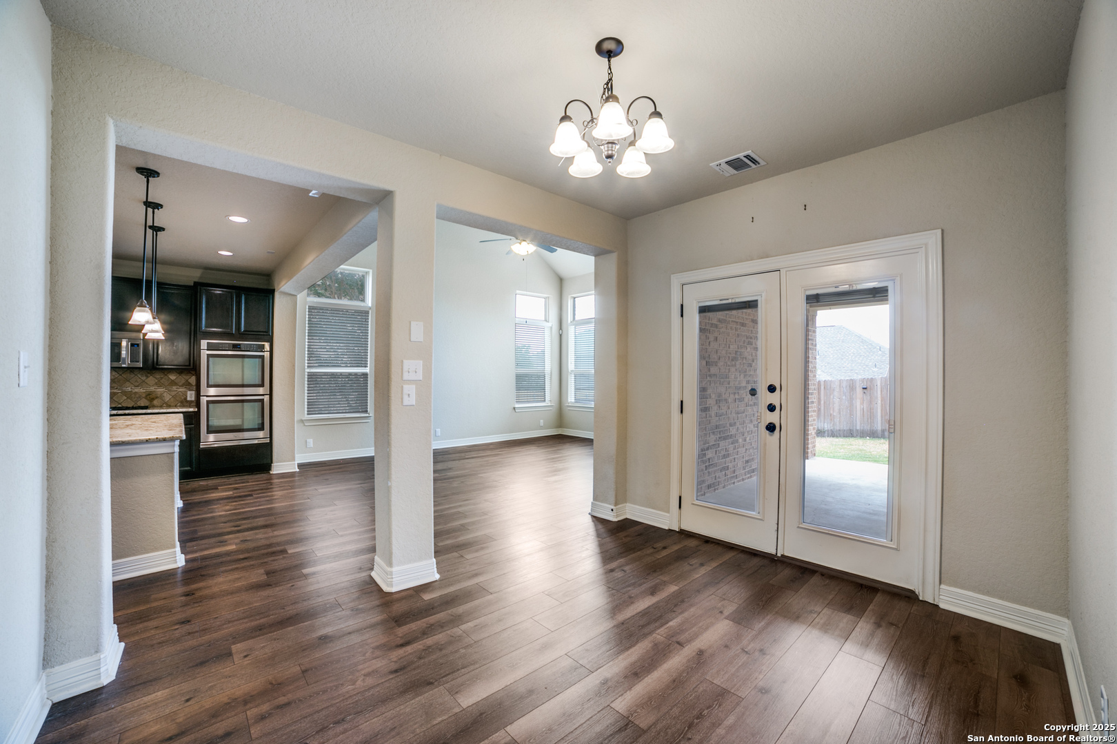 2514 Ladera Bend San Antonio TX 78261