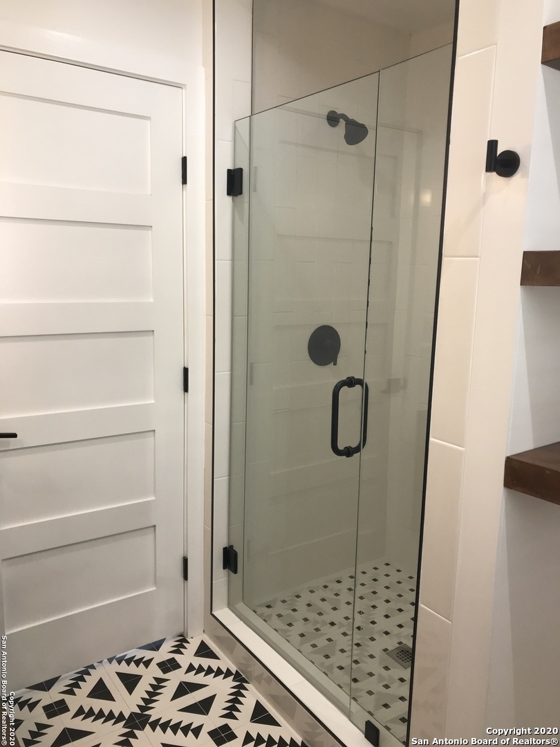 423 W Woodlawn Avenue San Antonio TX 78212