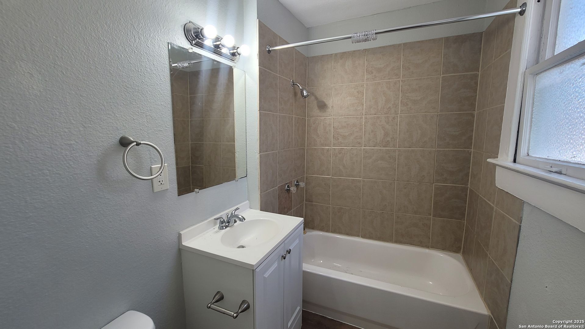 3101 N Elmendorf Street San Antonio TX 78201