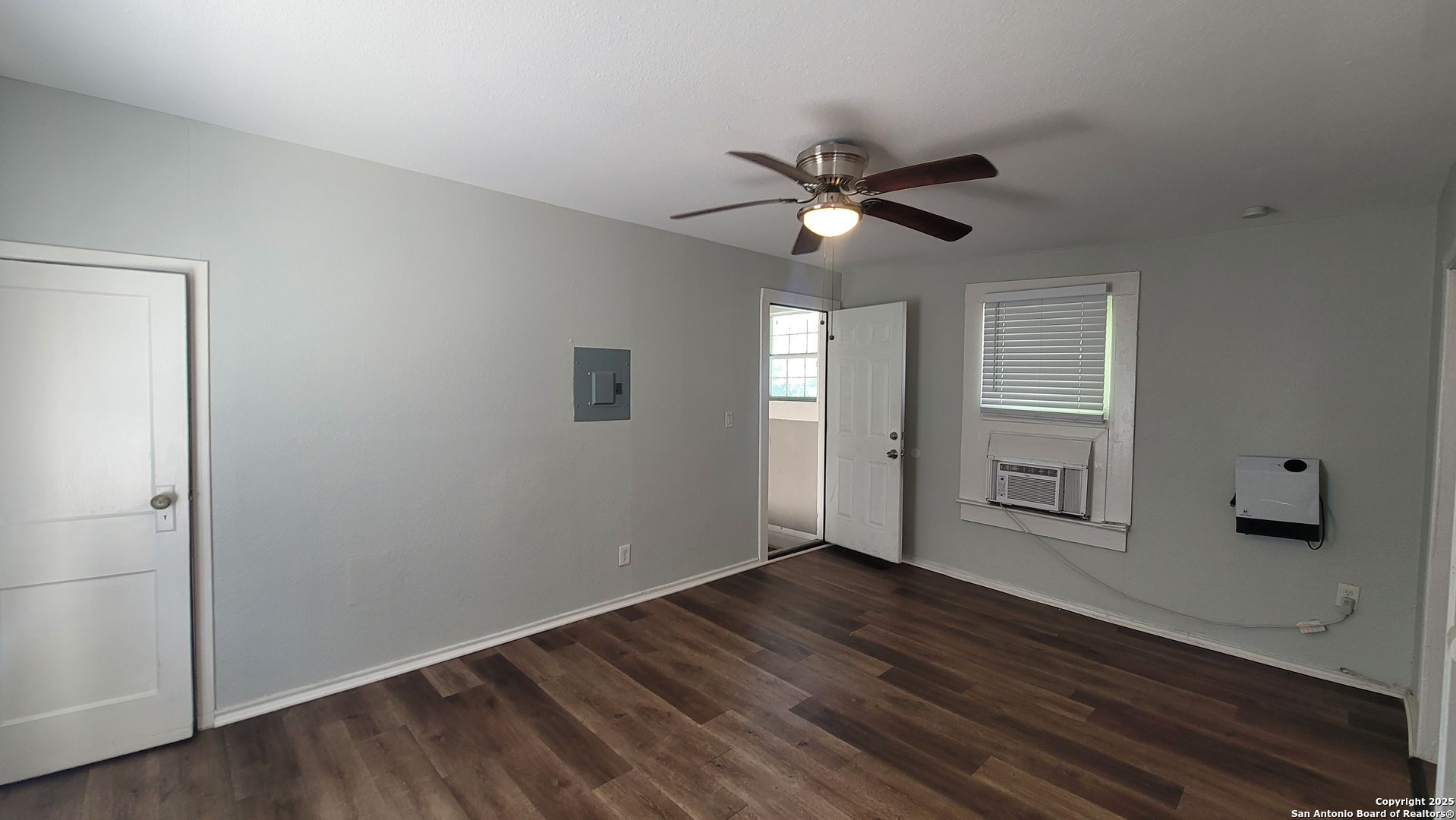 3101 N Elmendorf Street San Antonio TX 78201
