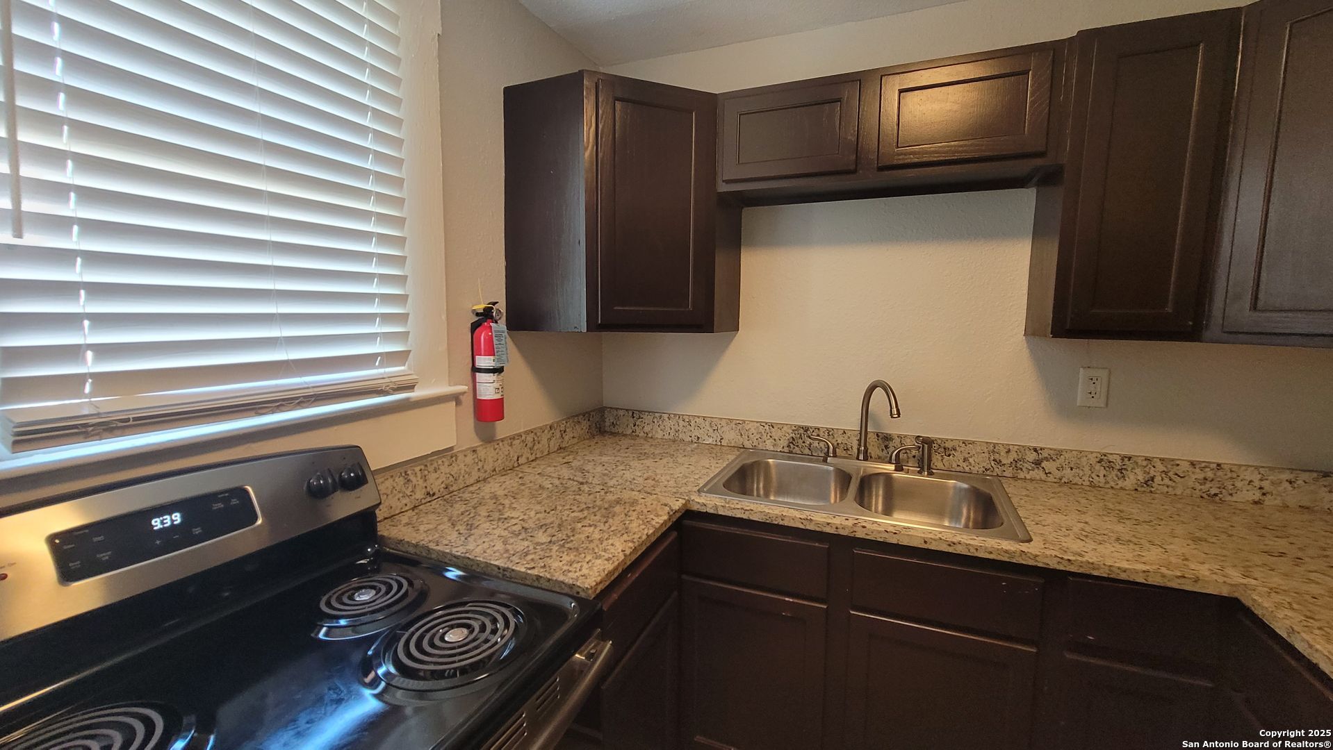 3101 N Elmendorf Street San Antonio TX 78201