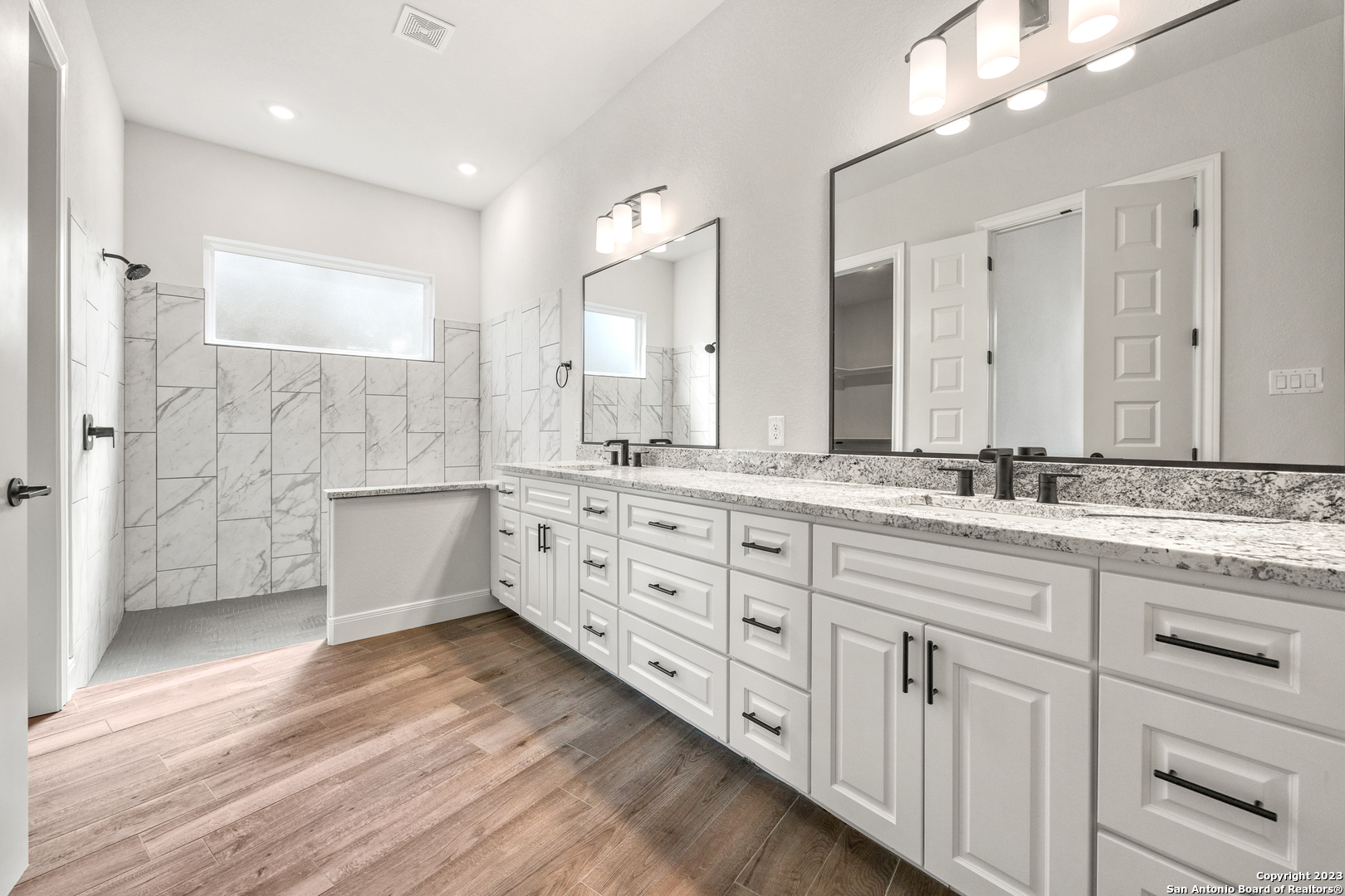 118 Cap Rock Horseshoe Bay TX 78657