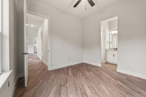 118 Cap Rock Horseshoe Bay TX 78657