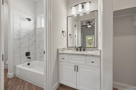 118 Cap Rock Horseshoe Bay TX 78657