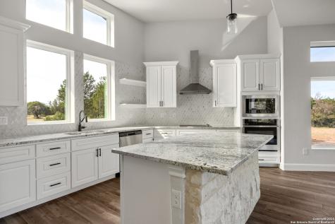 118 Cap Rock Horseshoe Bay TX 78657