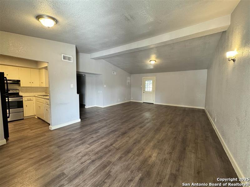 520 Gentleman Balcones Heights TX 78201