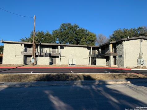 520 Gentleman Balcones Heights TX 78201