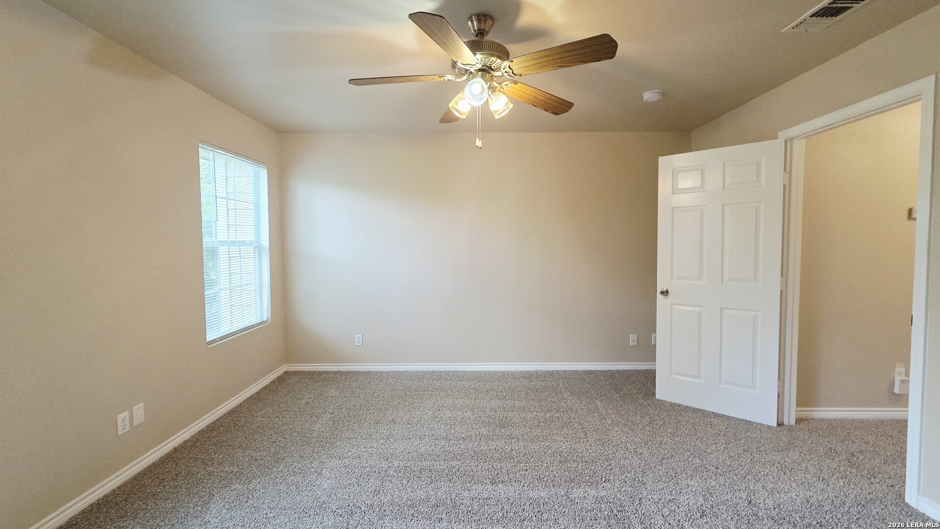 8611 Kingsbury View San Antonio TX 78240