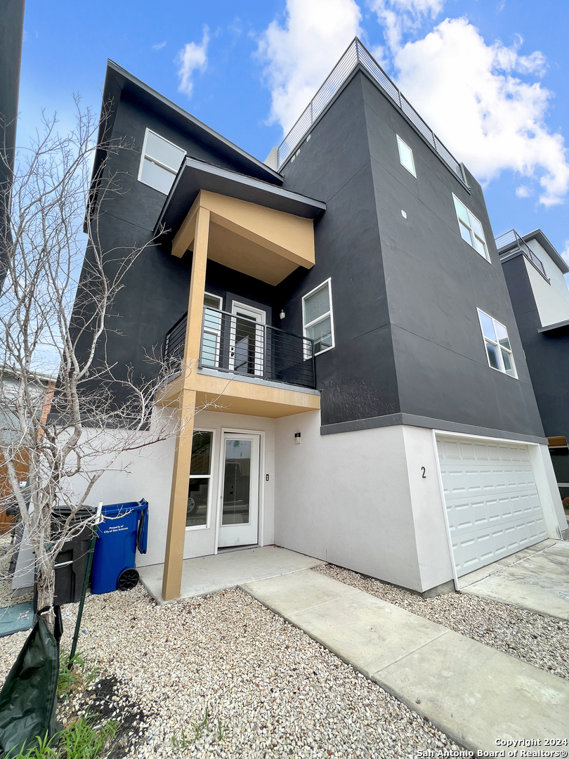 100 Lewis Street San Antonio TX 78212