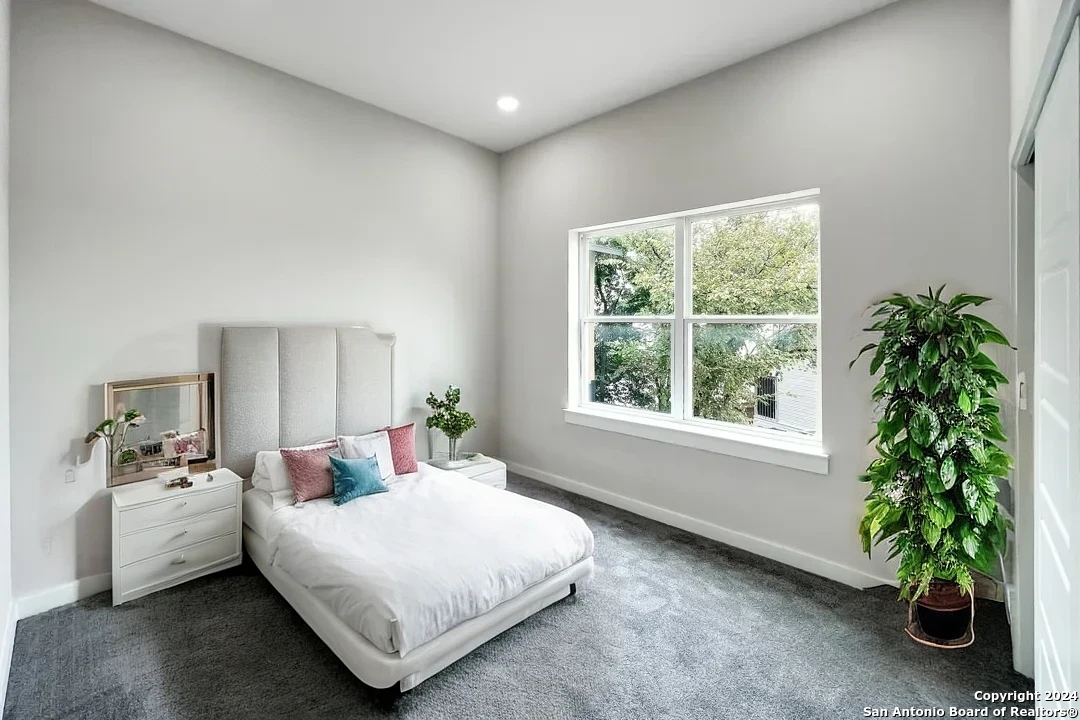 100 Lewis Street San Antonio TX 78212