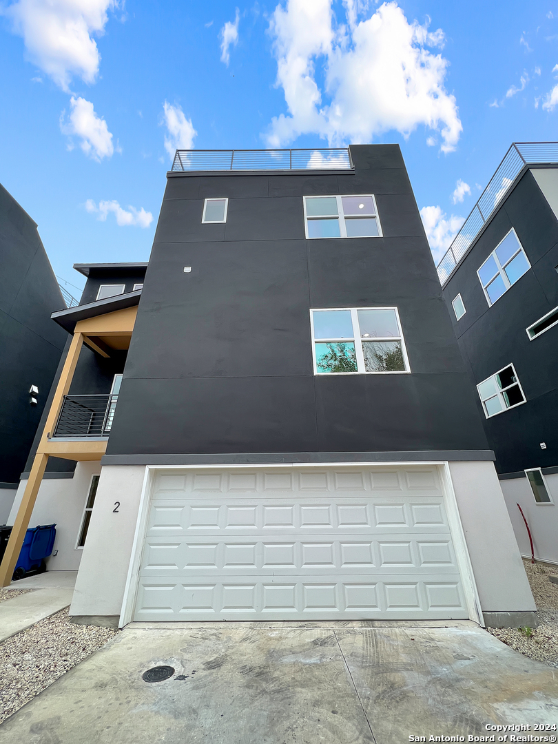 100 Lewis Street San Antonio TX 78212