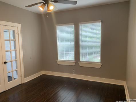1446 W Kings Highway San Antonio TX 78201