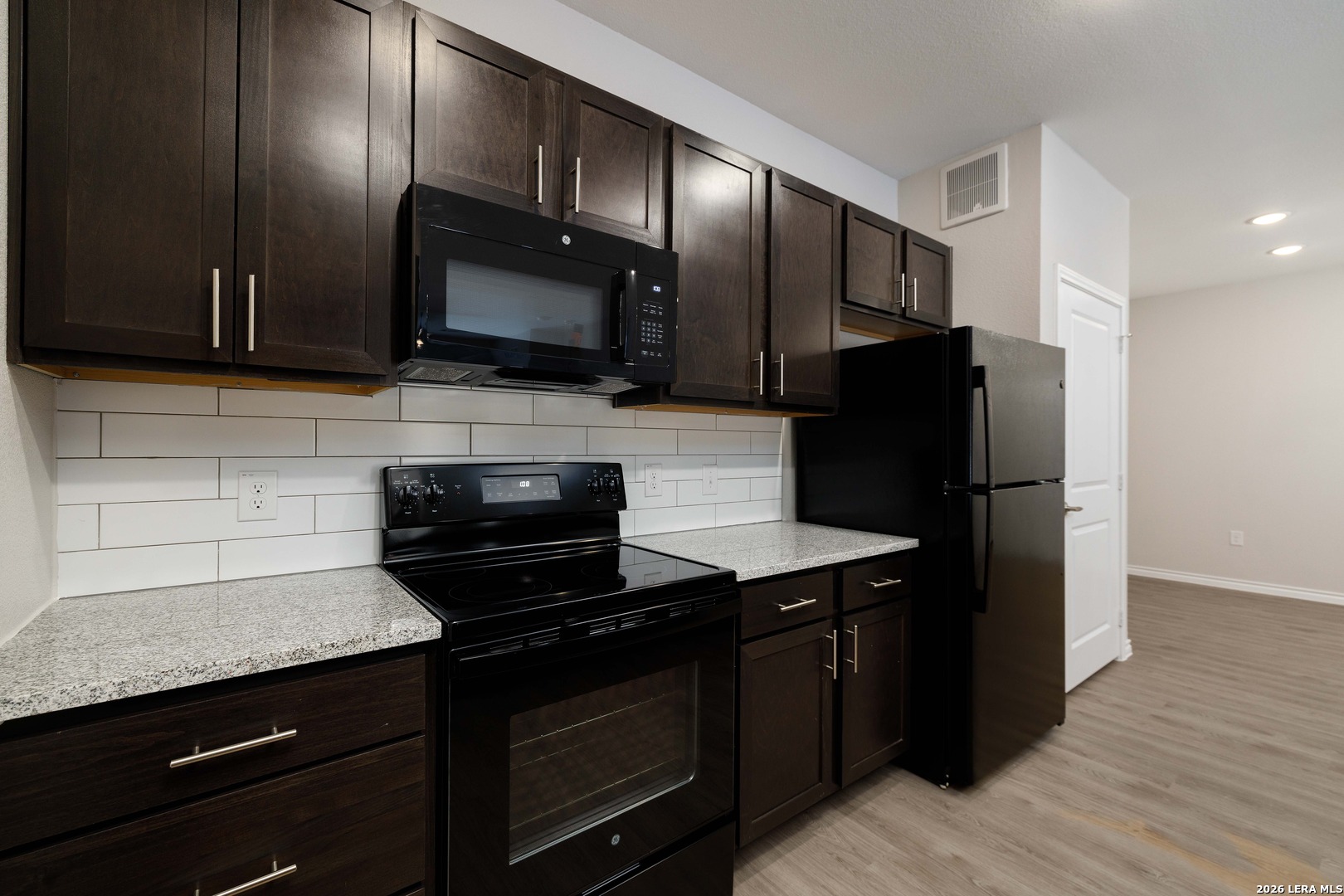 13411 Fm812 Del Valle TX 78617