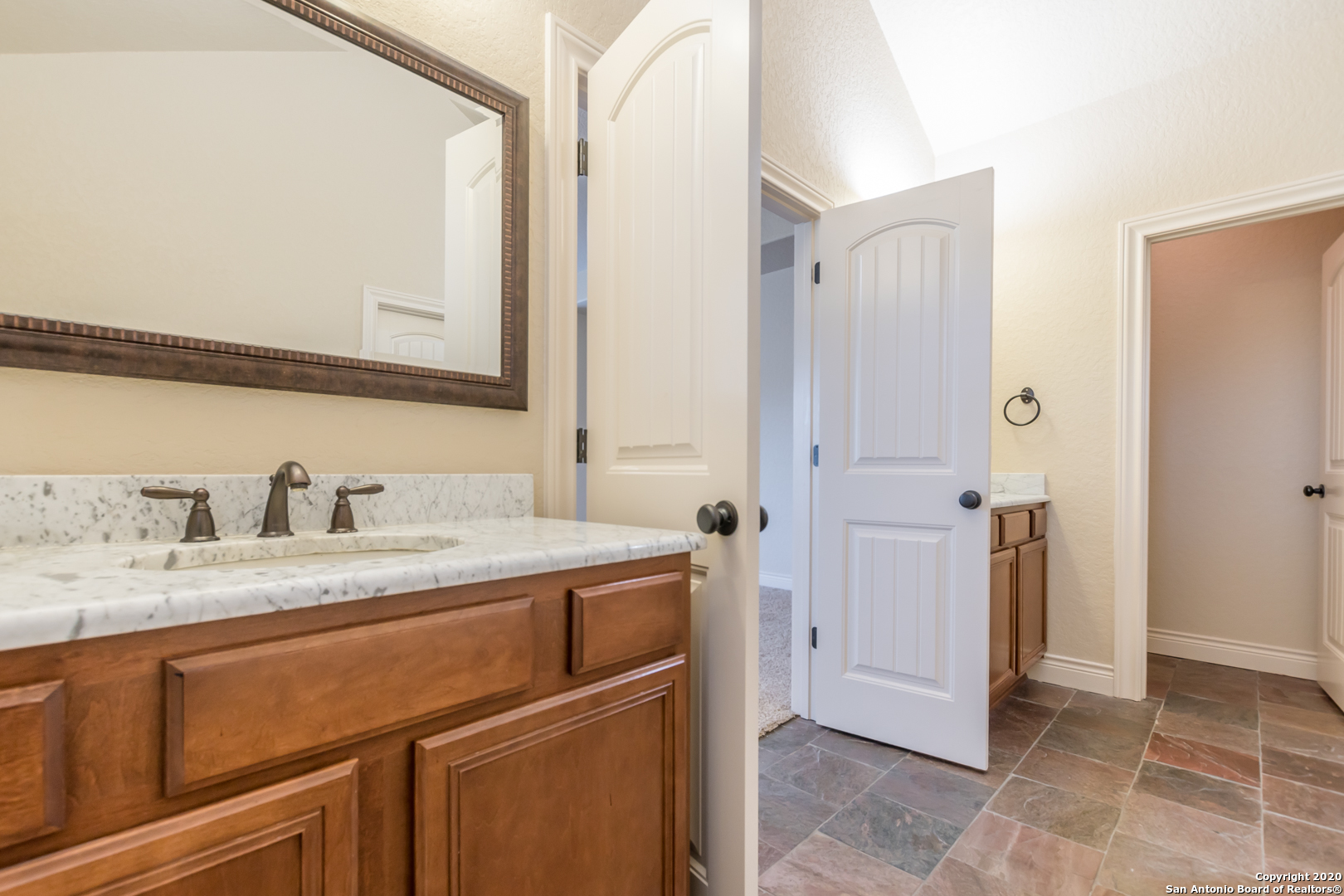13822 Oakview Cove San Antonio TX 78249
