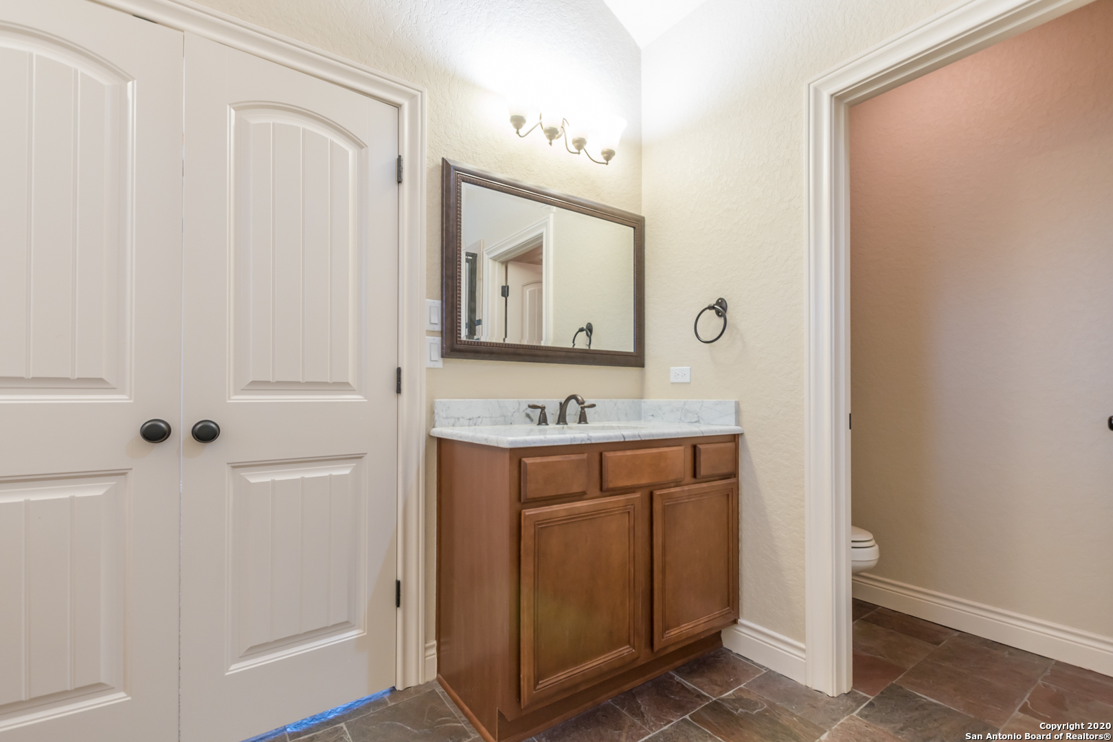 13822 Oakview Cove San Antonio TX 78249