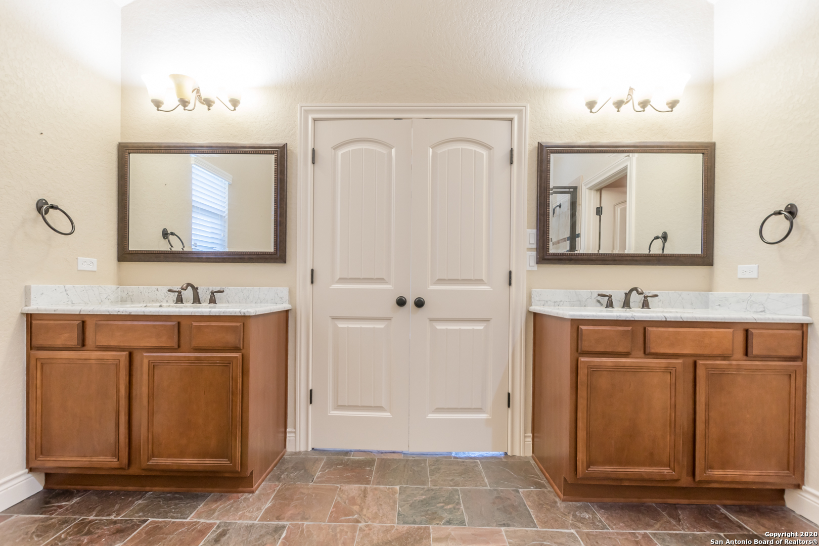 13822 Oakview Cove San Antonio TX 78249