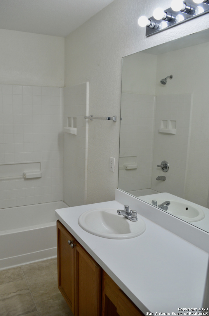 304 Cattle Run Cibolo TX 78108