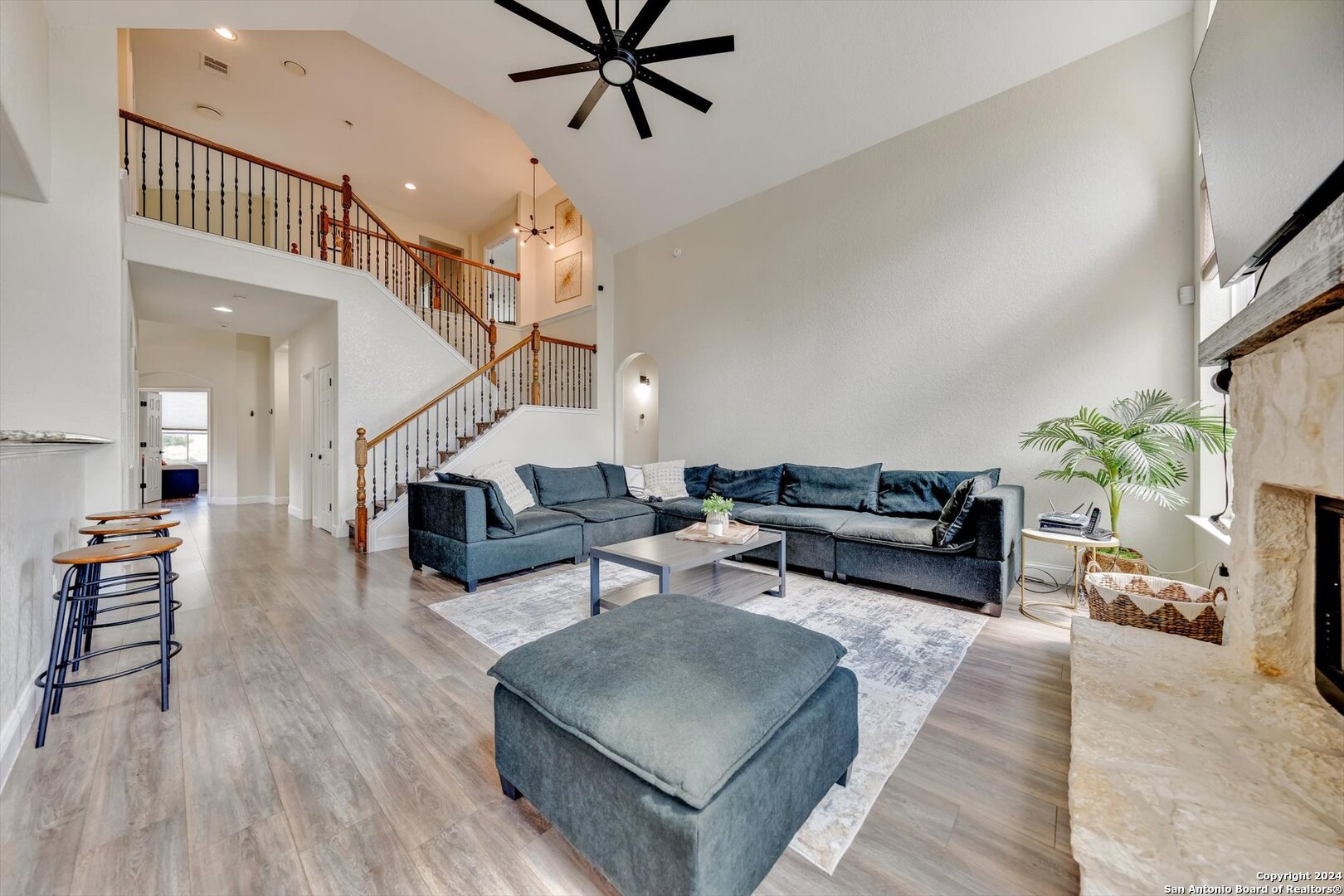 23902 Alpine Lodge San Antonio TX 78258