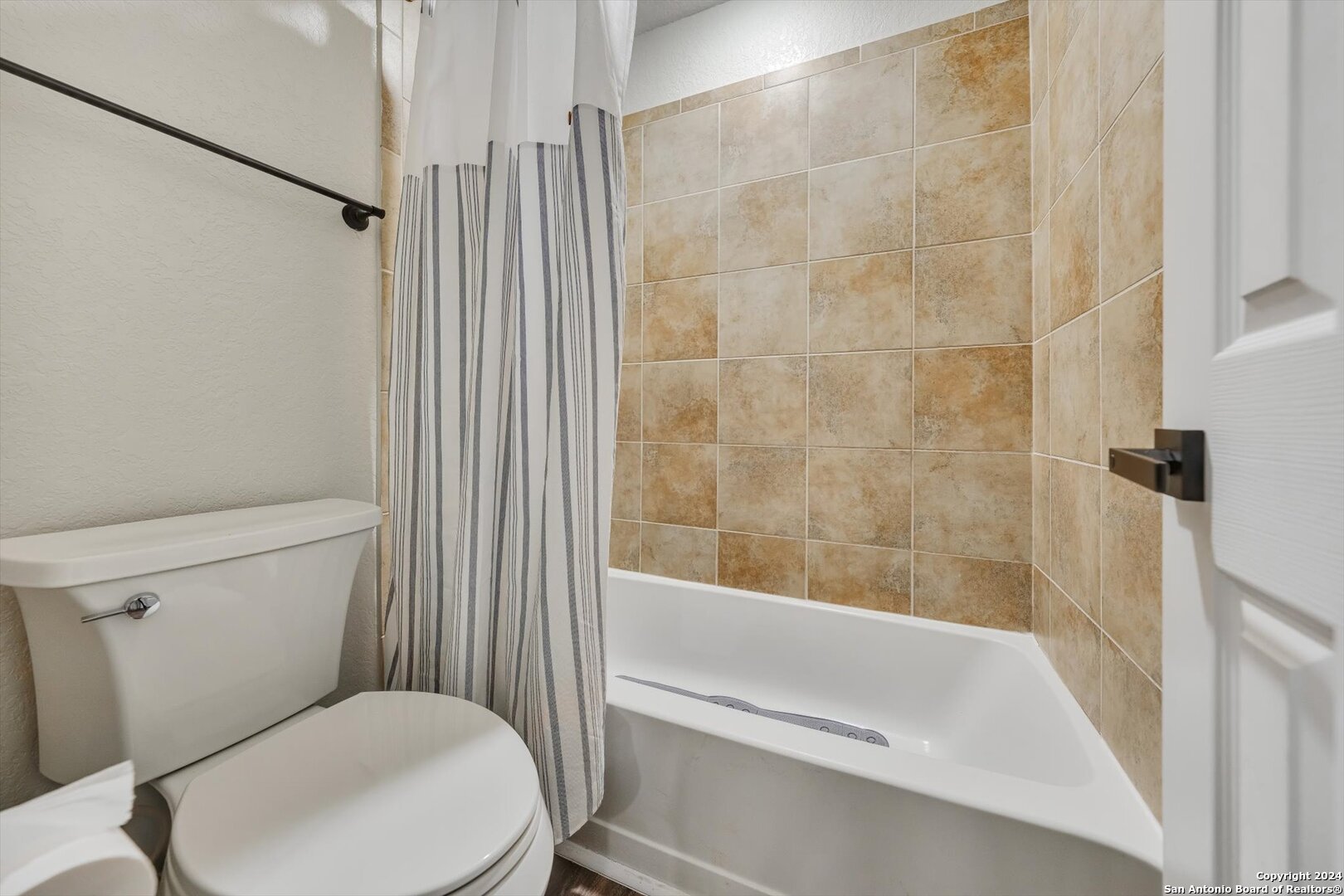 23902 Alpine Lodge San Antonio TX 78258