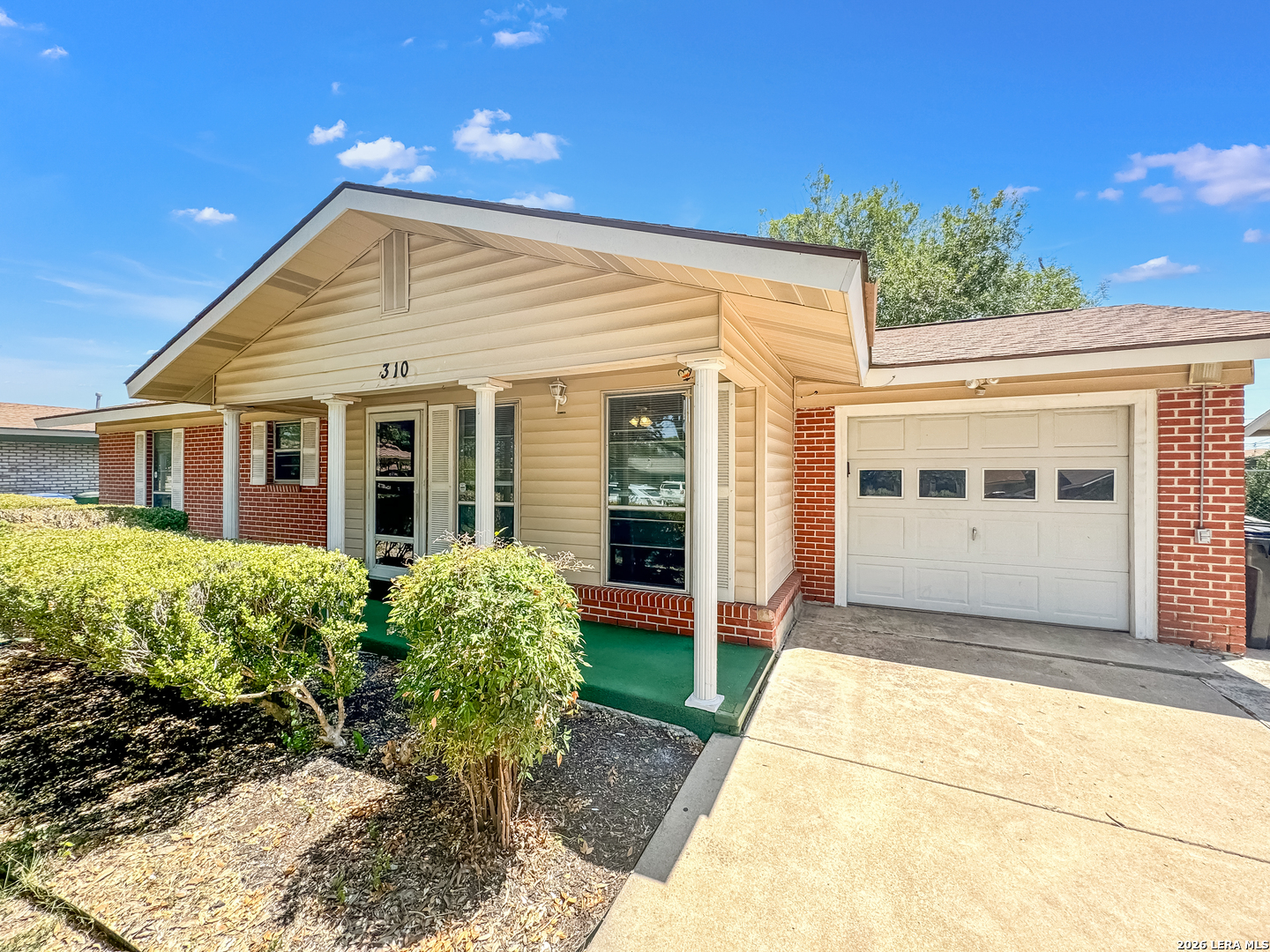 310 Mahota Drive San Antonio TX 78227