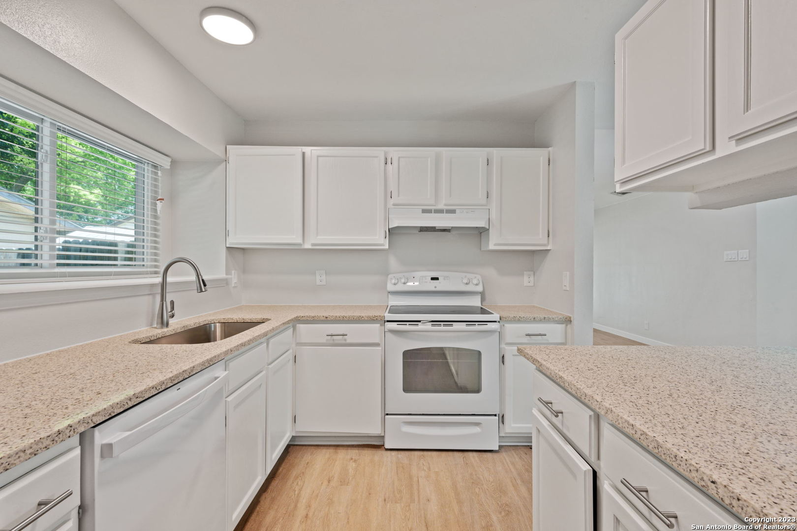 9403 Valley Way Drive San Antonio TX 78250
