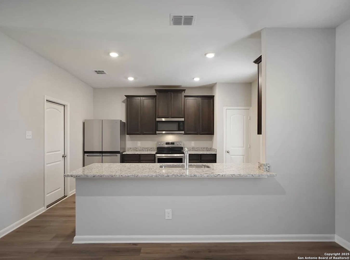 9331 Aniston Bluff Converse TX 78109