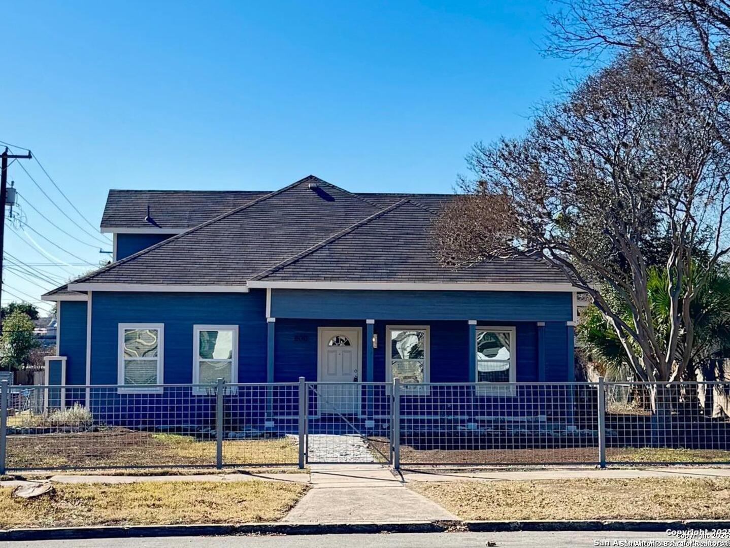 800 W Russell Place San Antonio TX 78212